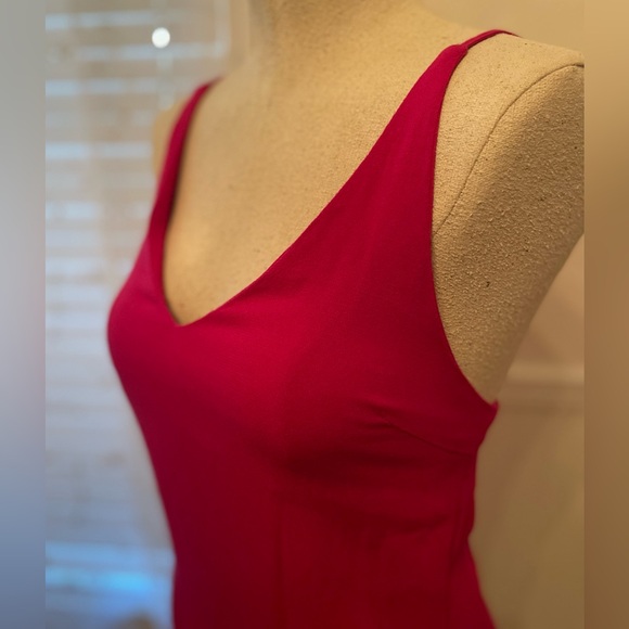 VICI Sleeveless V-neck Tank Top - Picture 1 of 8
